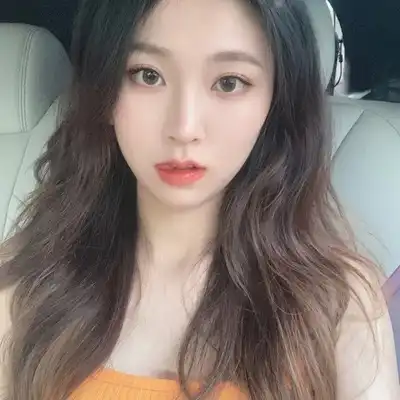 何博龙